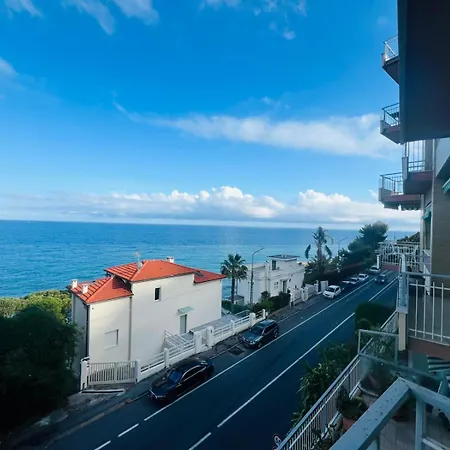 Luxury Seaview - Apartmán